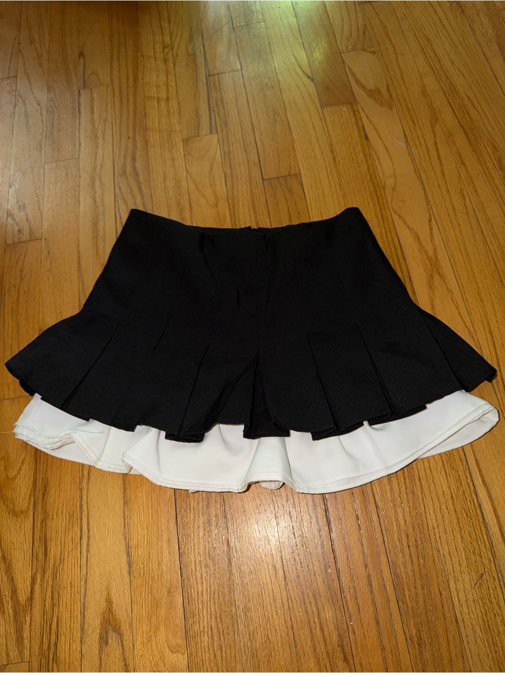 Black & White Pleated Layered Mini Skirt (NEW)